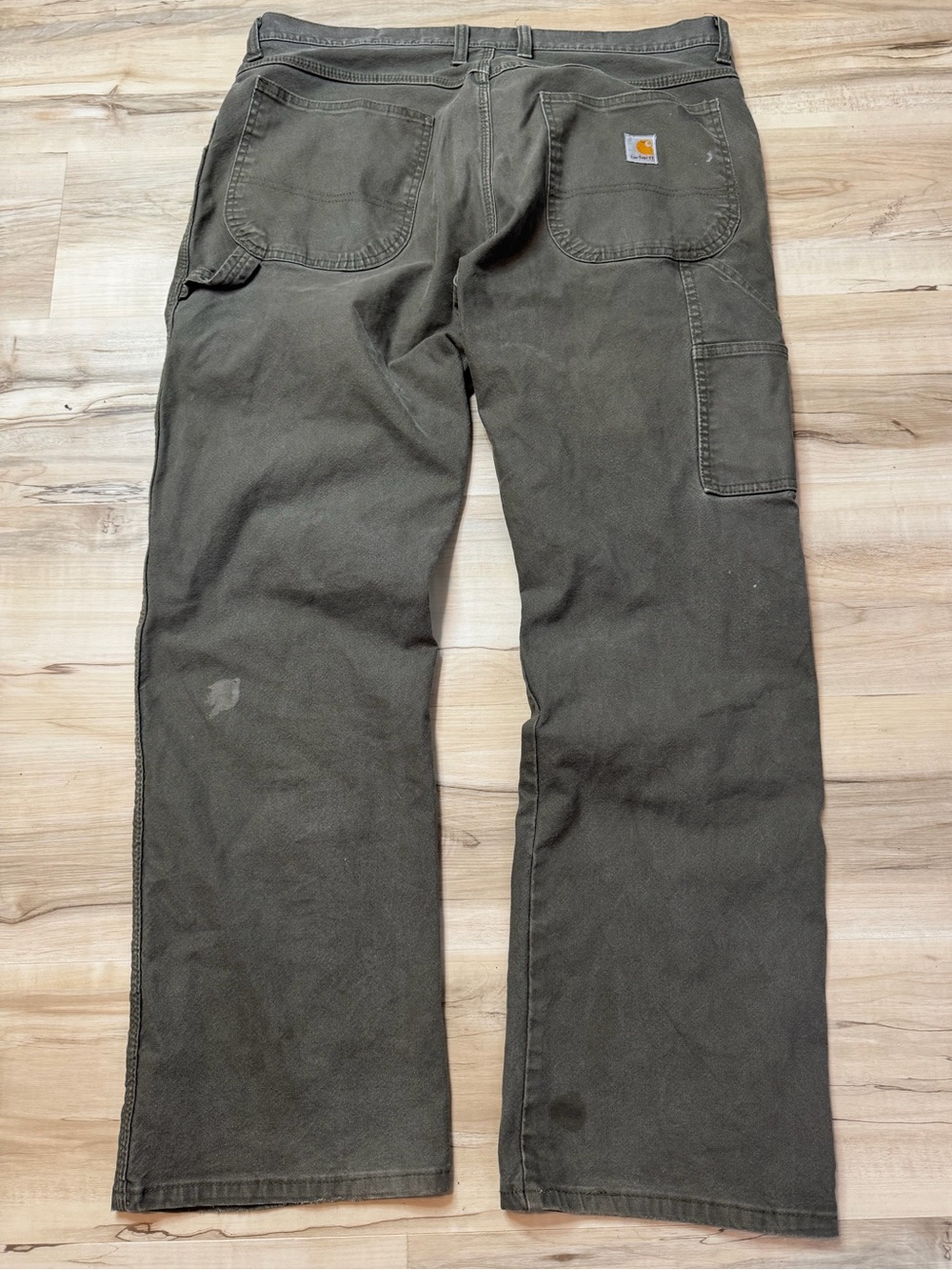Mens Carhartt Relaxed Fit Utility Pants in Olive Green